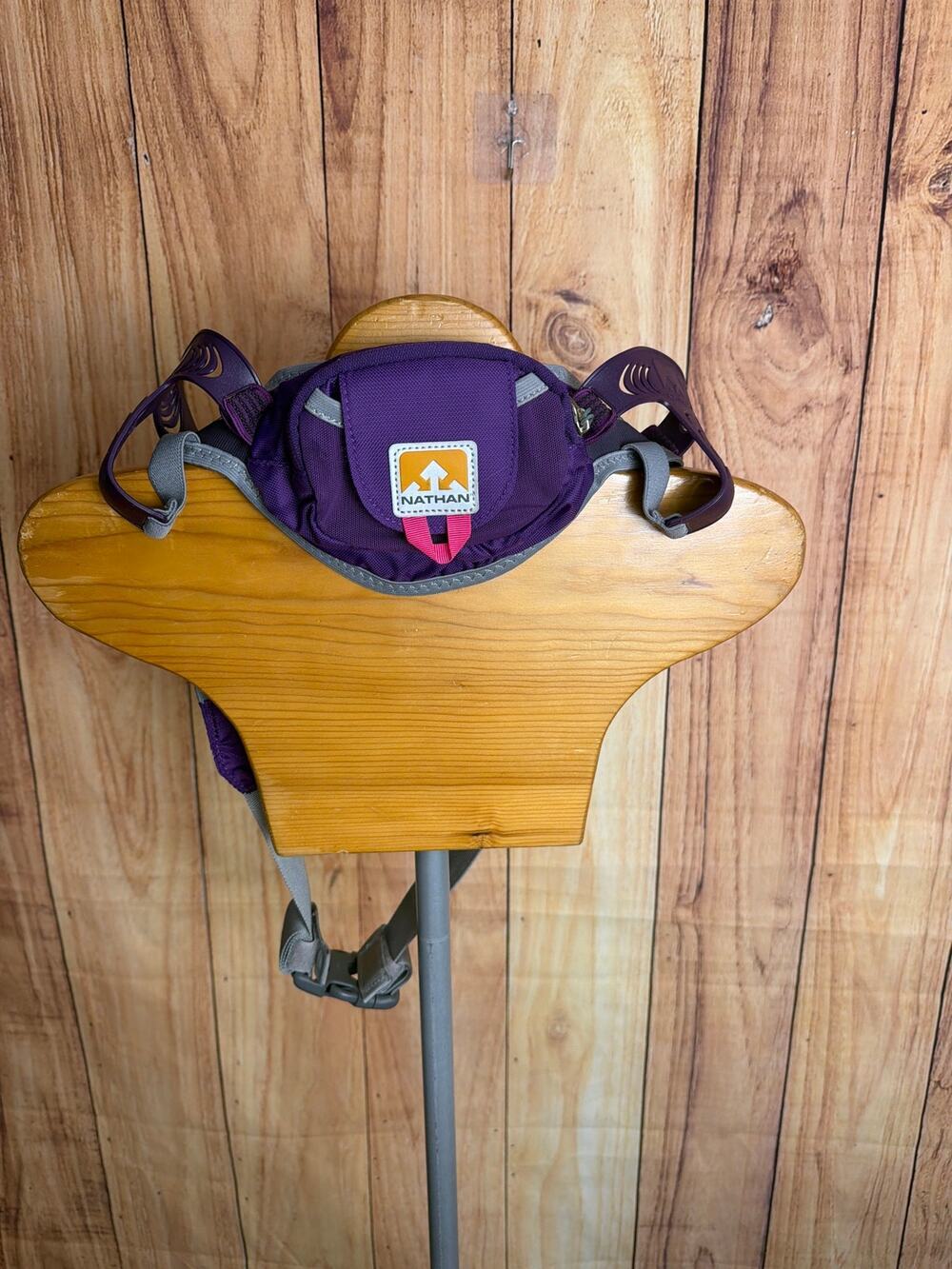 Nathan Fanny Pack Hydration Belt 2 Water Bottle Holder Pocket Keys ID Purple NEW